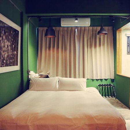 Travel Charger Hostel Hualien City Exterior photo