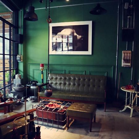 Travel Charger Hostel Hualien City Exterior photo